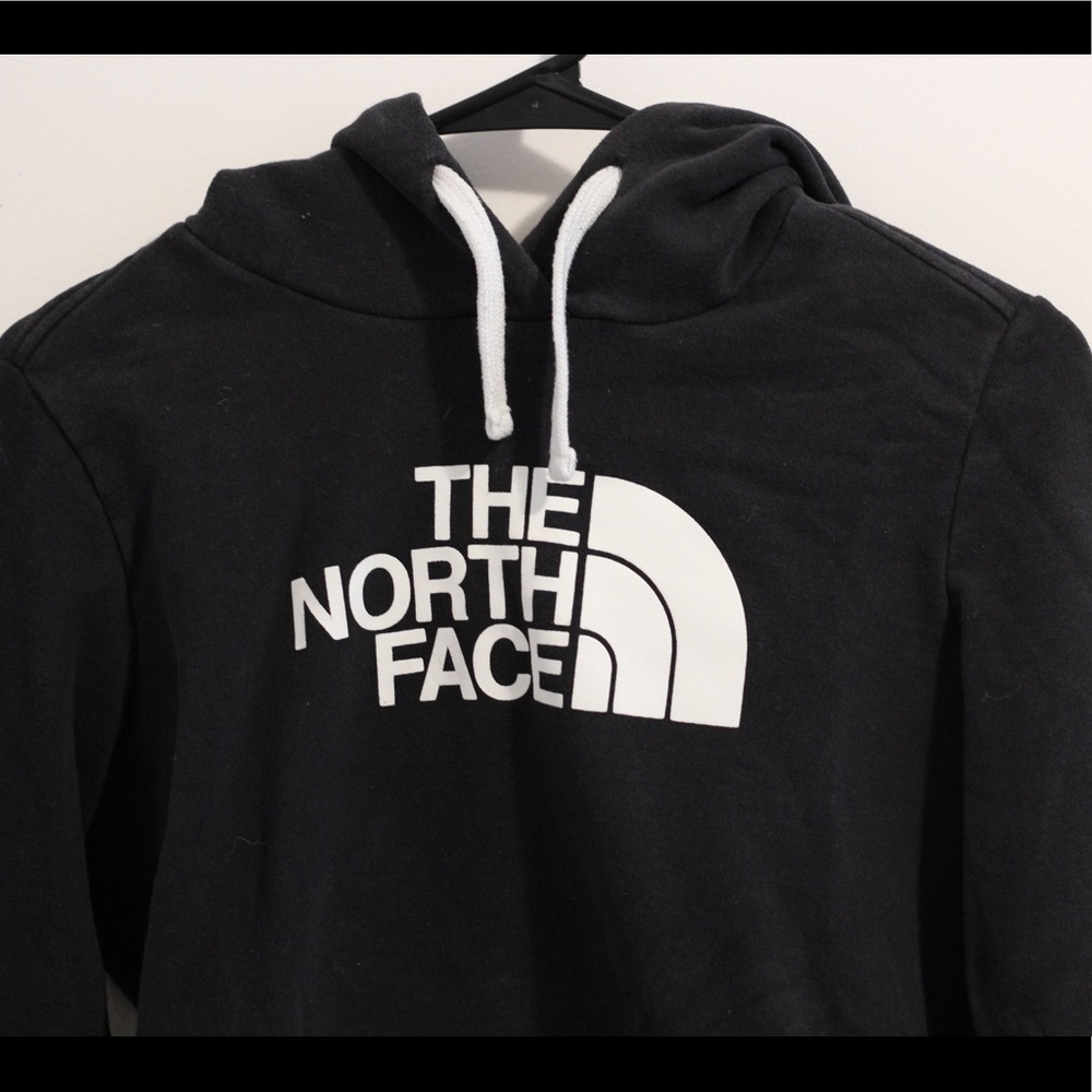 Black NorthFace hoodie